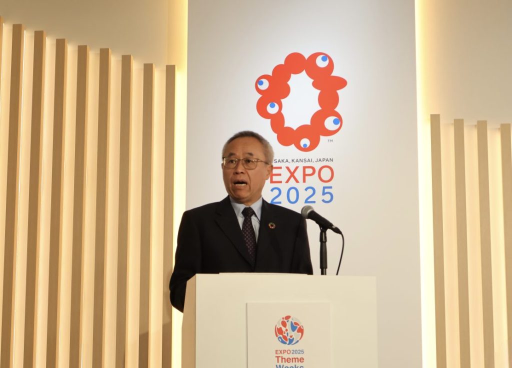 SDGsの現状を語る国連経済社会担当事務次長の李 軍華氏